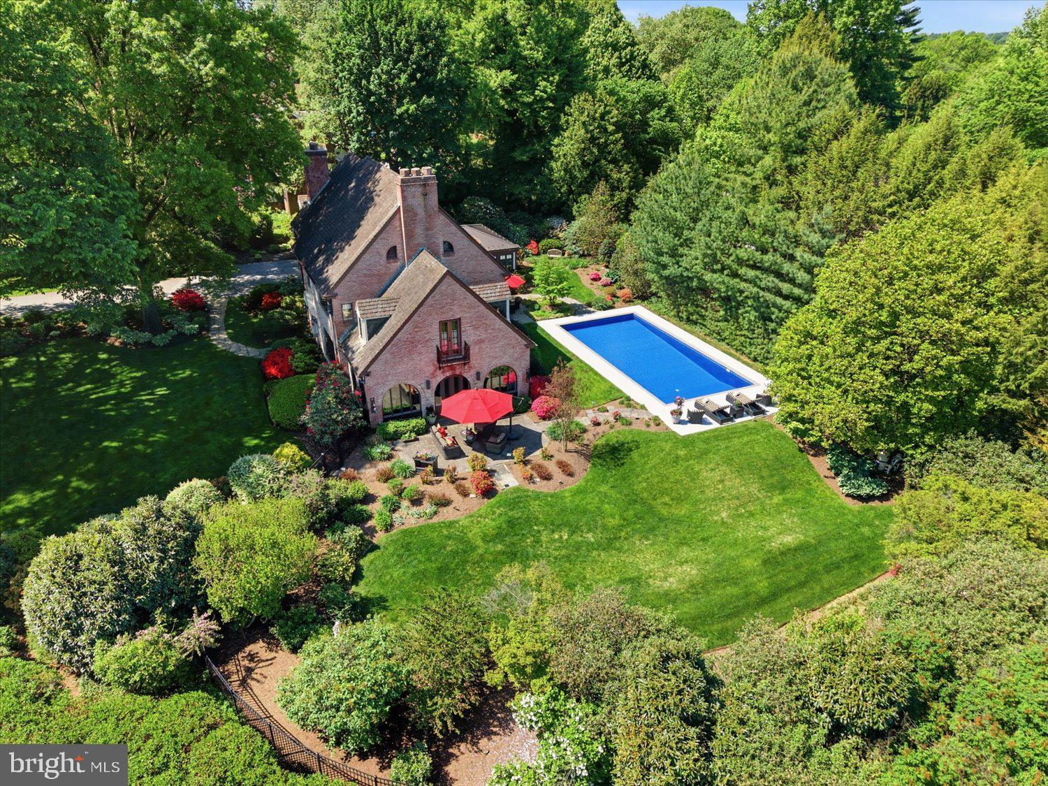 SCHOOL LANE HILLS - Residential