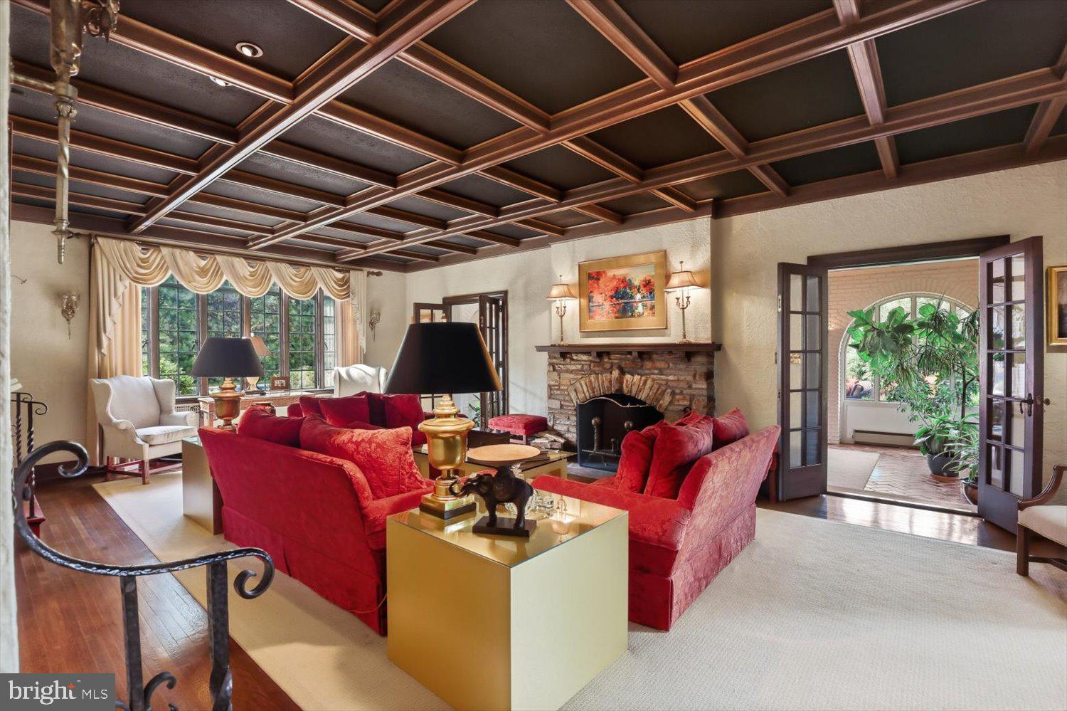 SCHOOL LANE HILLS - Residential