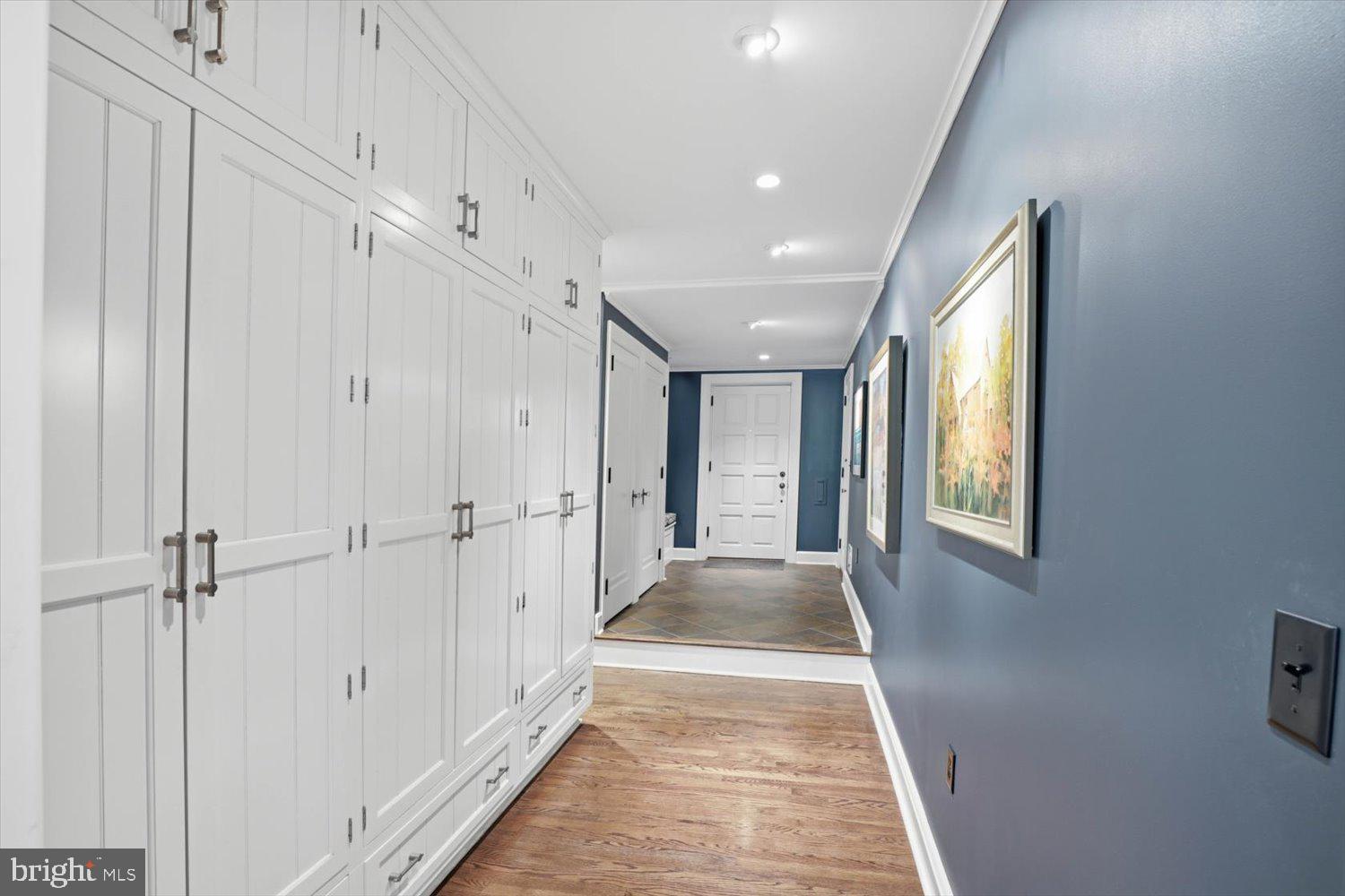 SCHOOL LANE HILLS - Residential