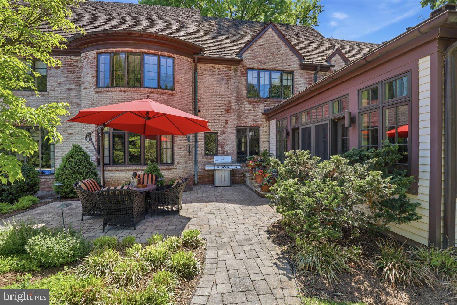 SCHOOL LANE HILLS - Residential