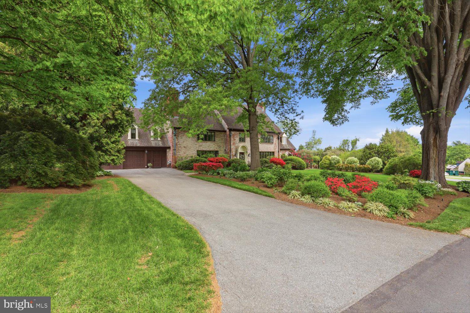 SCHOOL LANE HILLS - Residential