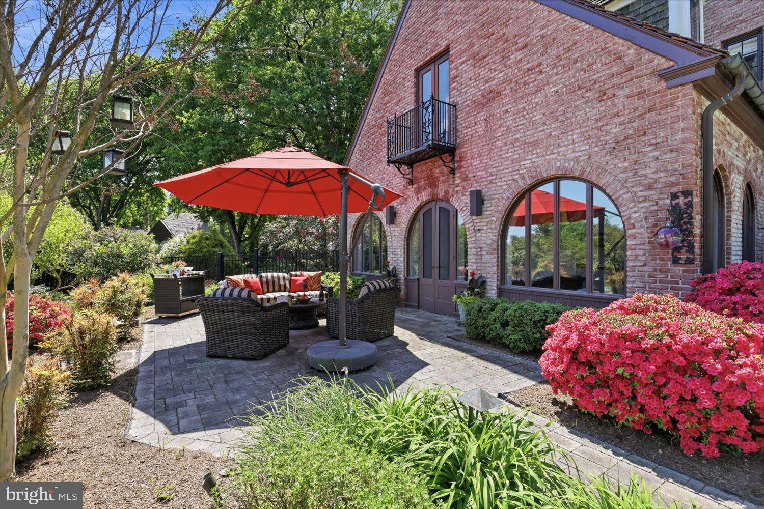 SCHOOL LANE HILLS - Residential