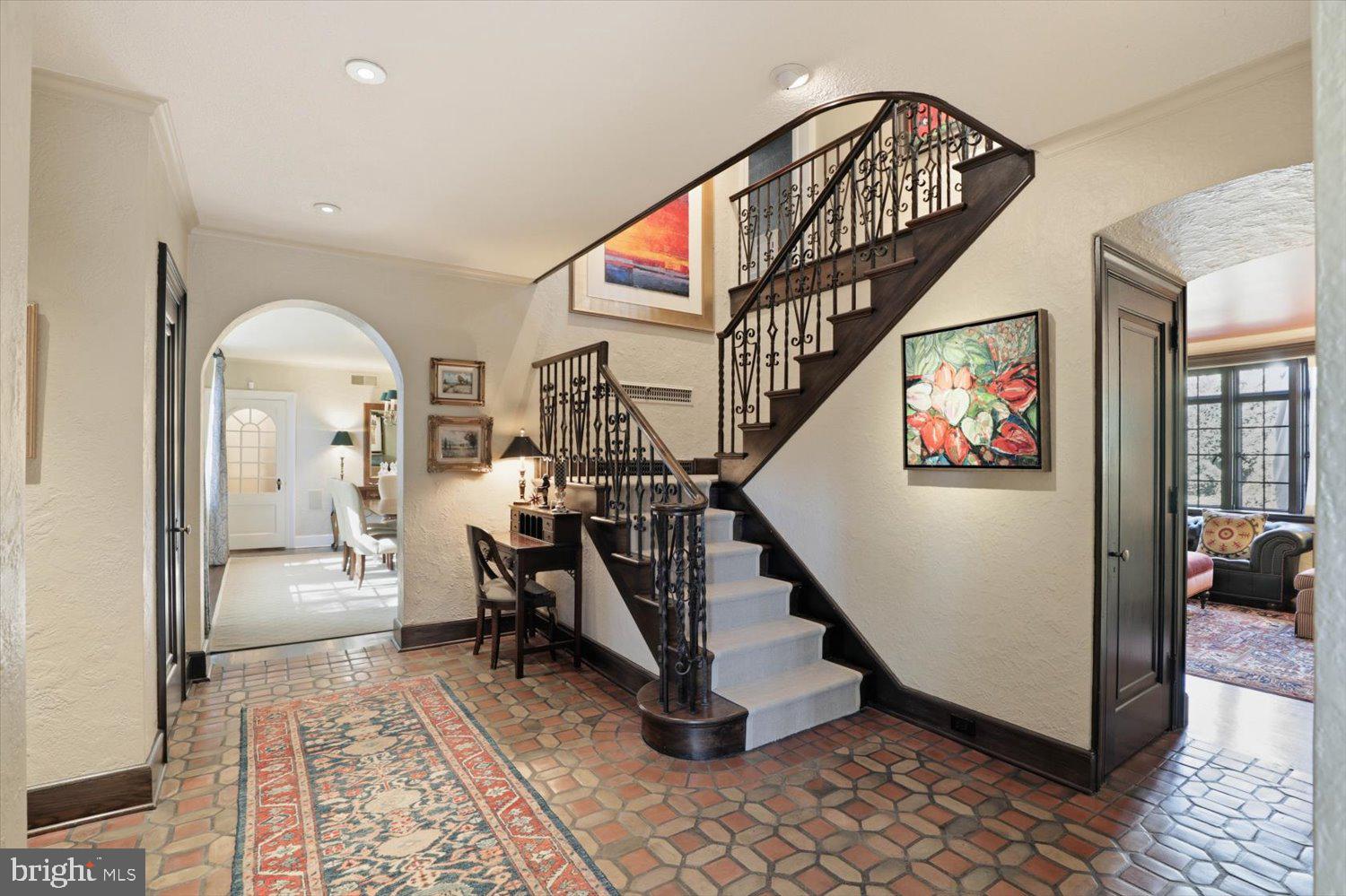 SCHOOL LANE HILLS - Residential