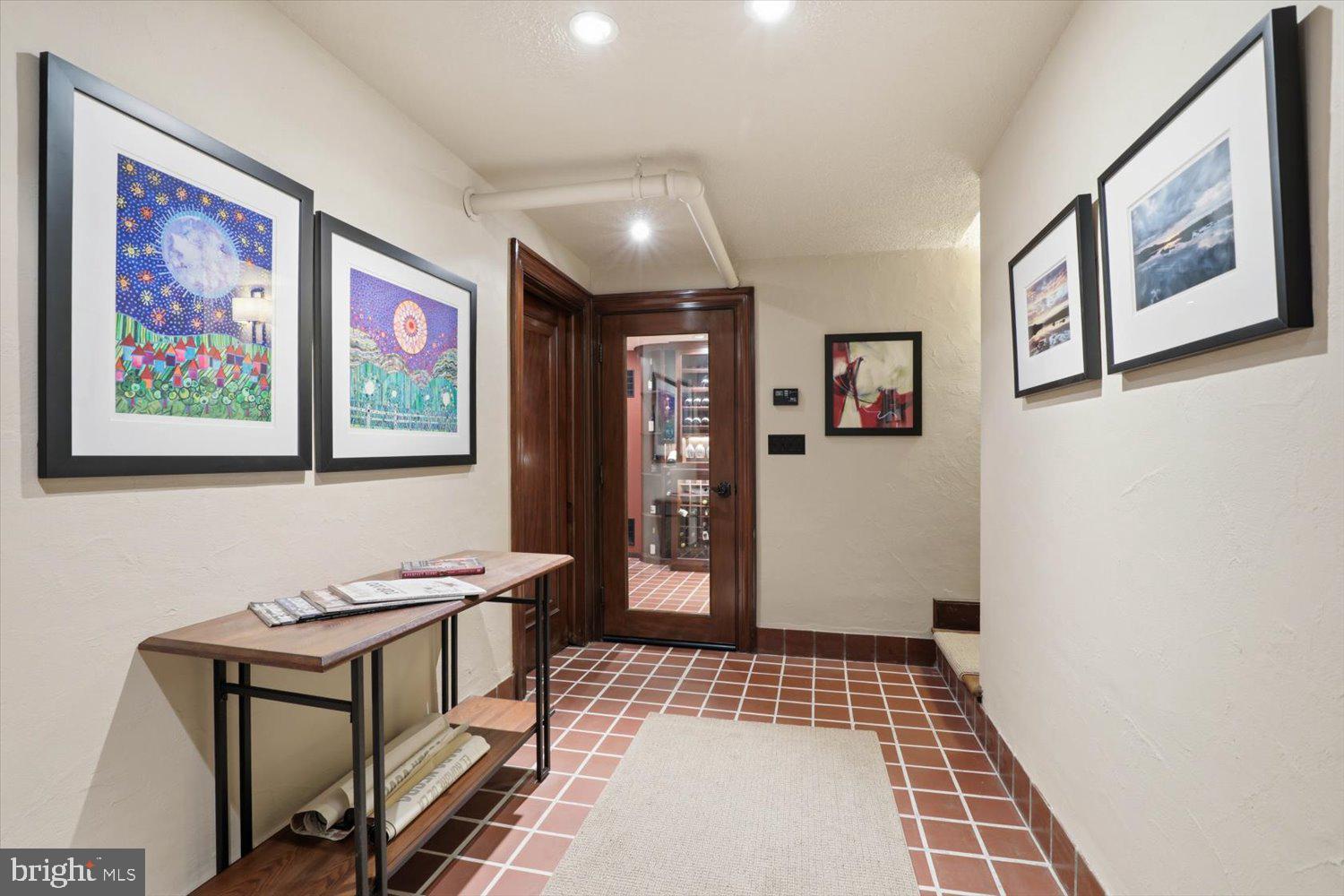 SCHOOL LANE HILLS - Residential