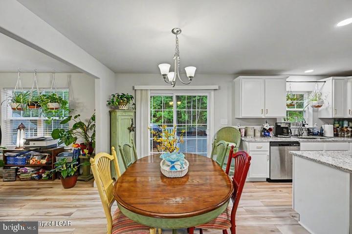 CEDAR CREEK - Residential
