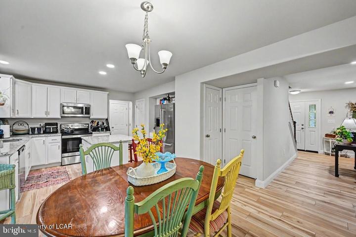 CEDAR CREEK - Residential