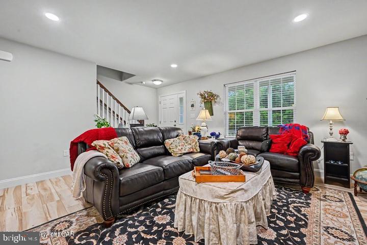 CEDAR CREEK - Residential
