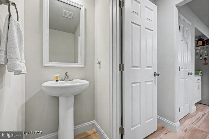 CEDAR CREEK - Residential