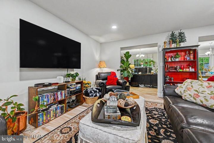 CEDAR CREEK - Residential