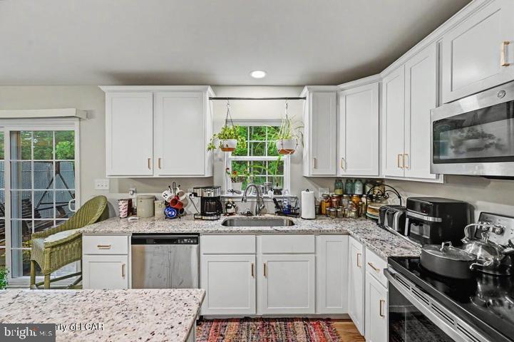 CEDAR CREEK - Residential