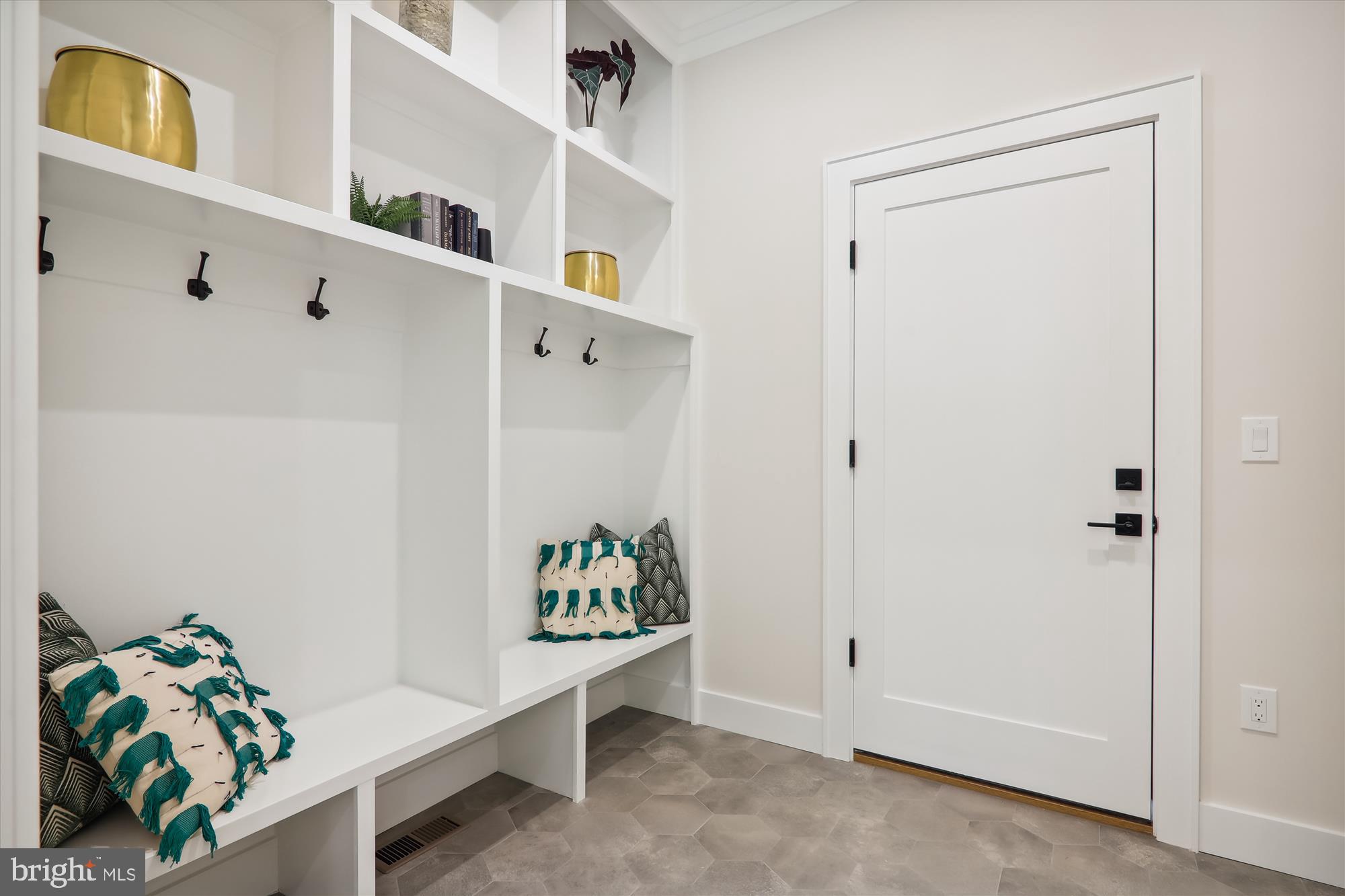 KENSINGTON TERRACE - Residential