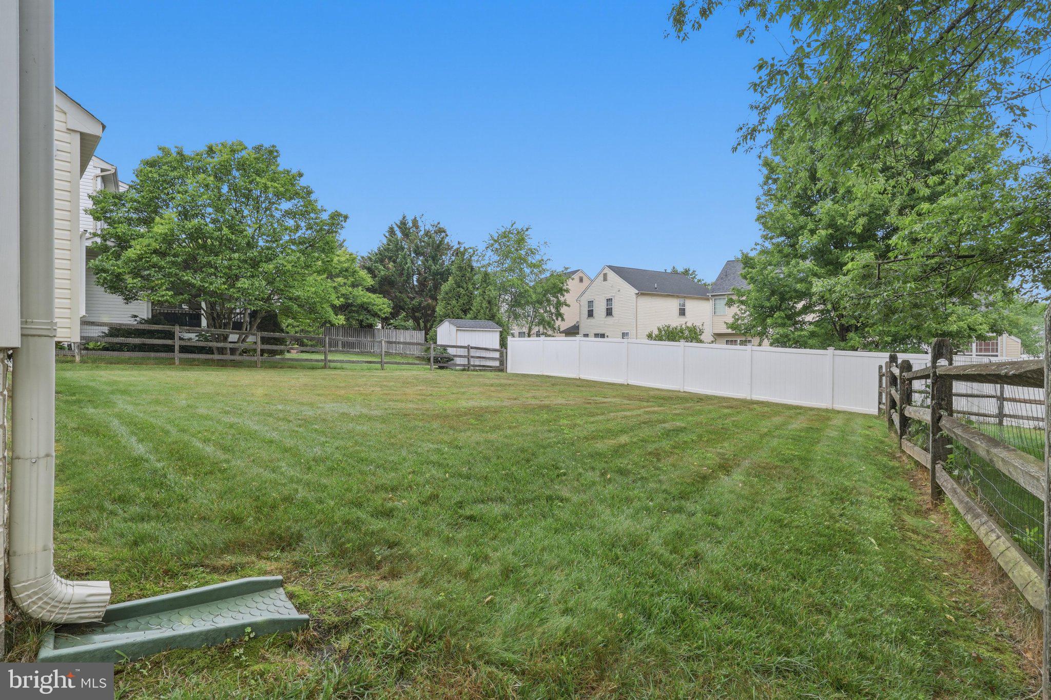 BROWNSTOWN ESTATES - Residential
