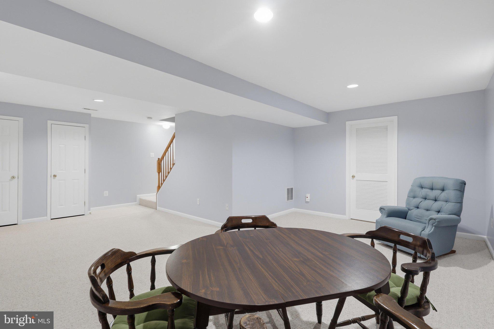 BROWNSTOWN ESTATES - Residential