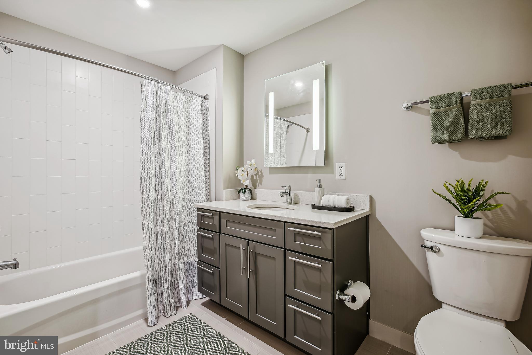 DOWNTOWN SILVER SPRING - Residential