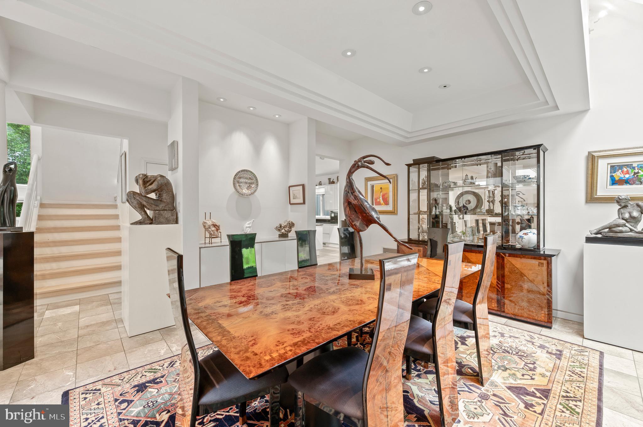 RADNOR HUNT - Residential
