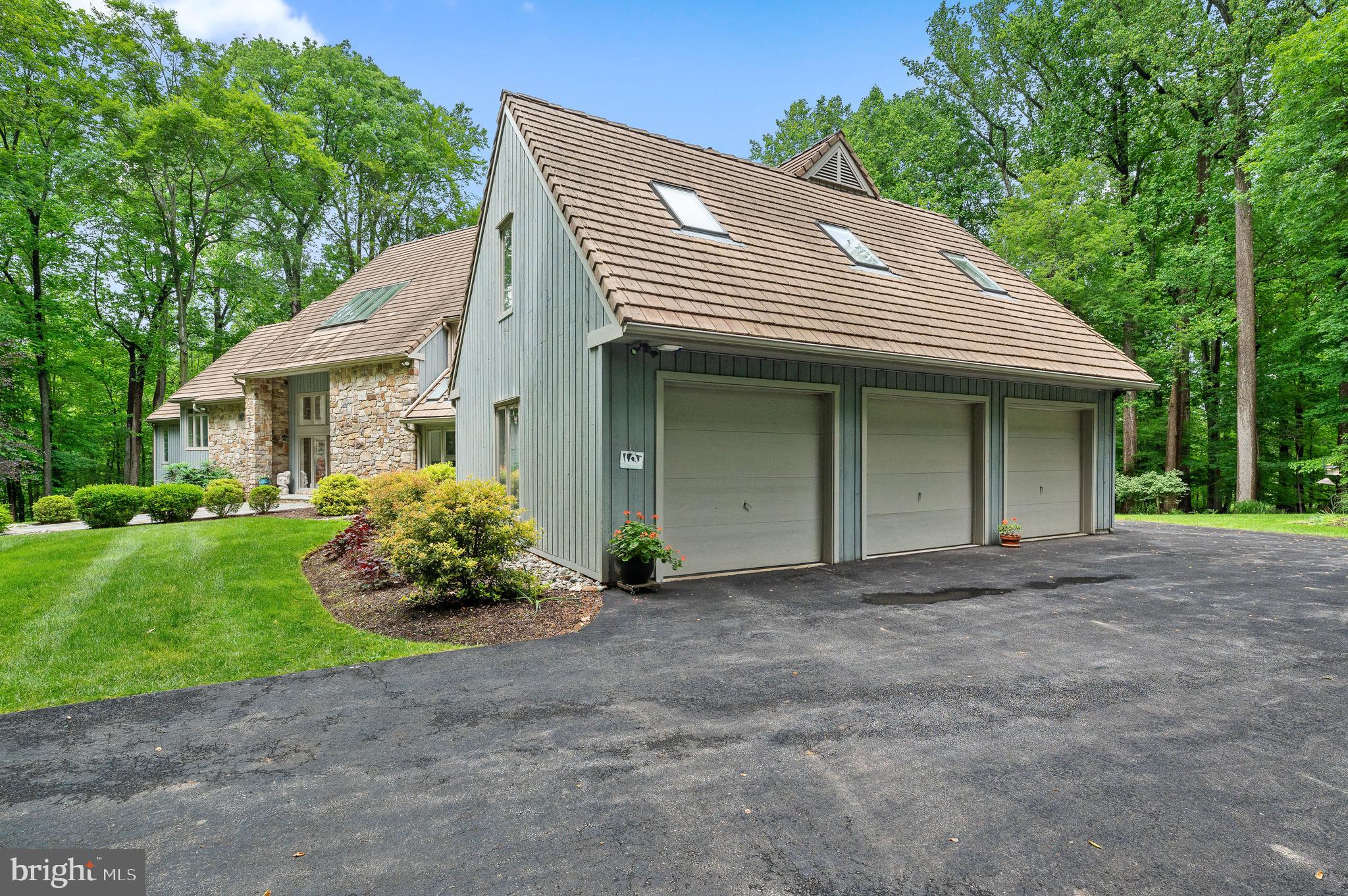 RADNOR HUNT - Residential