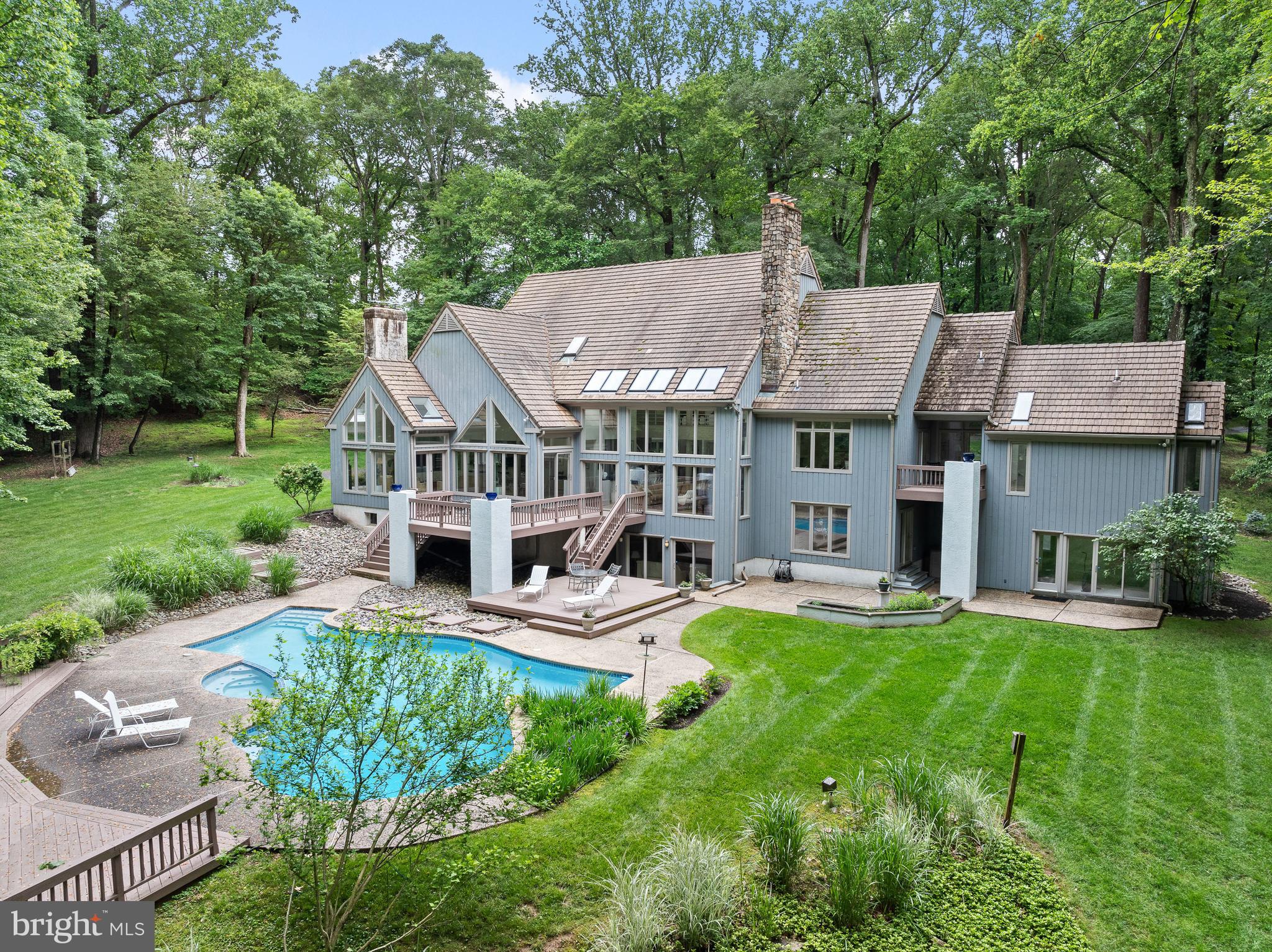 RADNOR HUNT - Residential