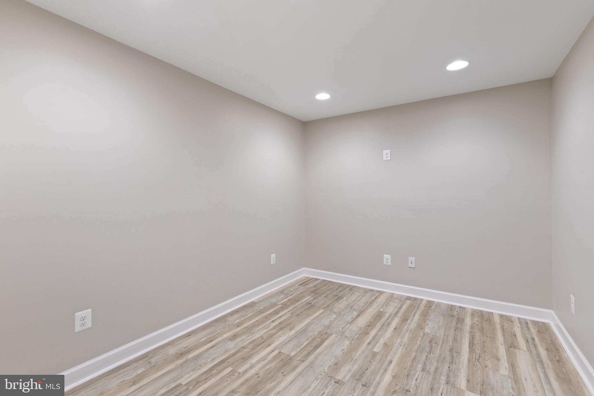 PARKSIDE - Residential