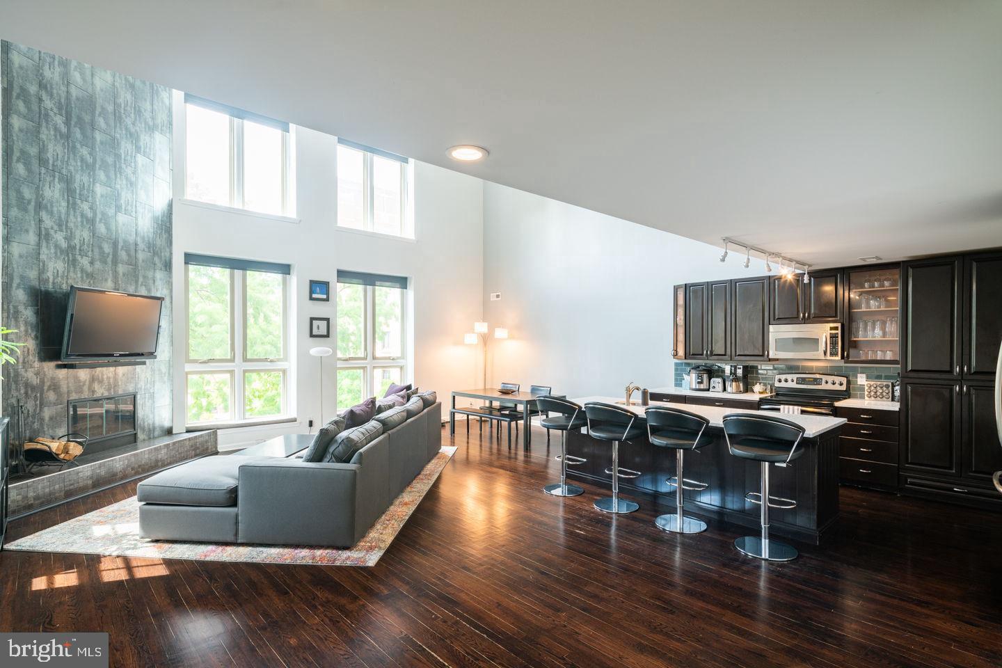 WASHINGTON SQ - Residential