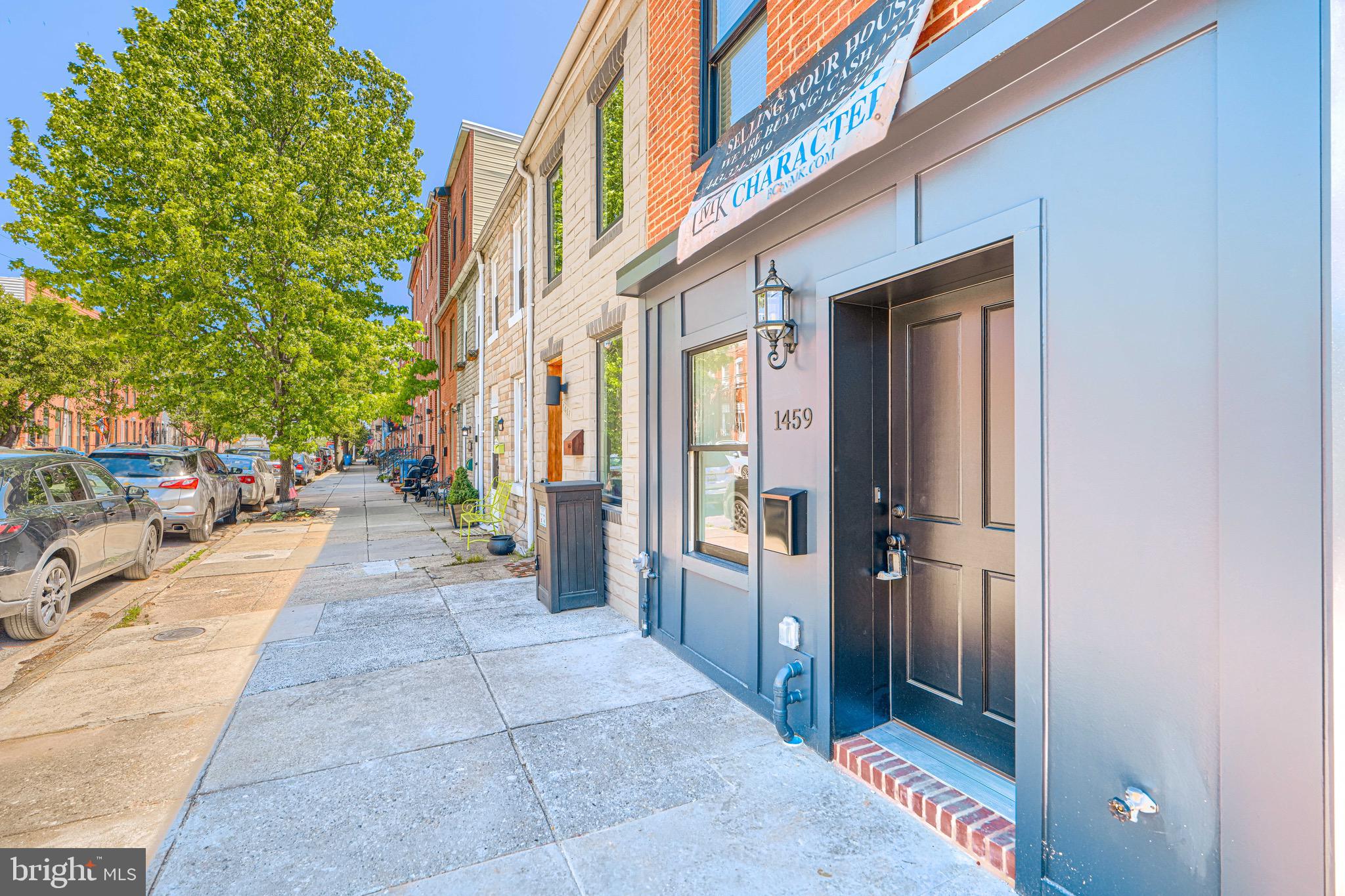 LOCUST POINT - Residential