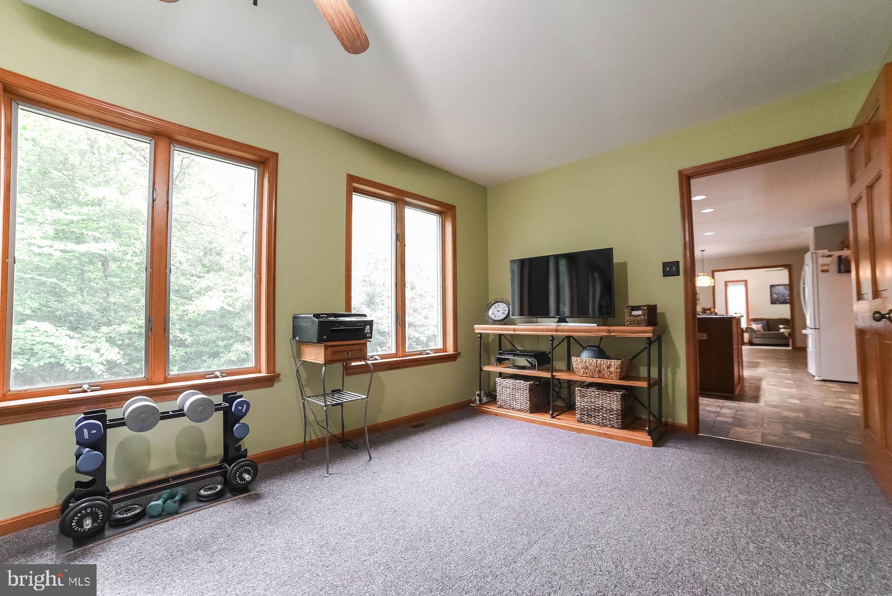CHESTNUT RIDGE - Residential