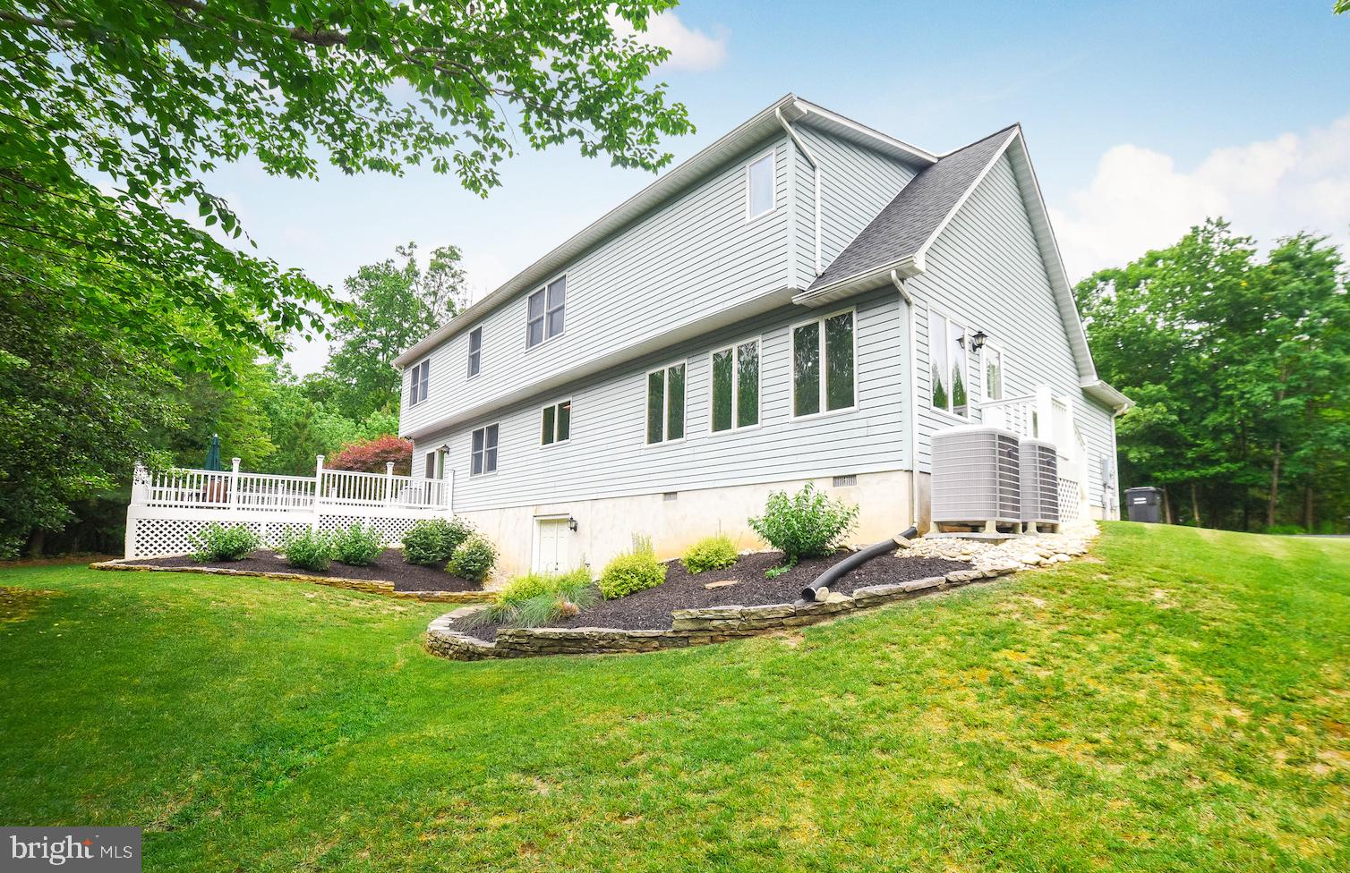 CHESTNUT RIDGE - Residential