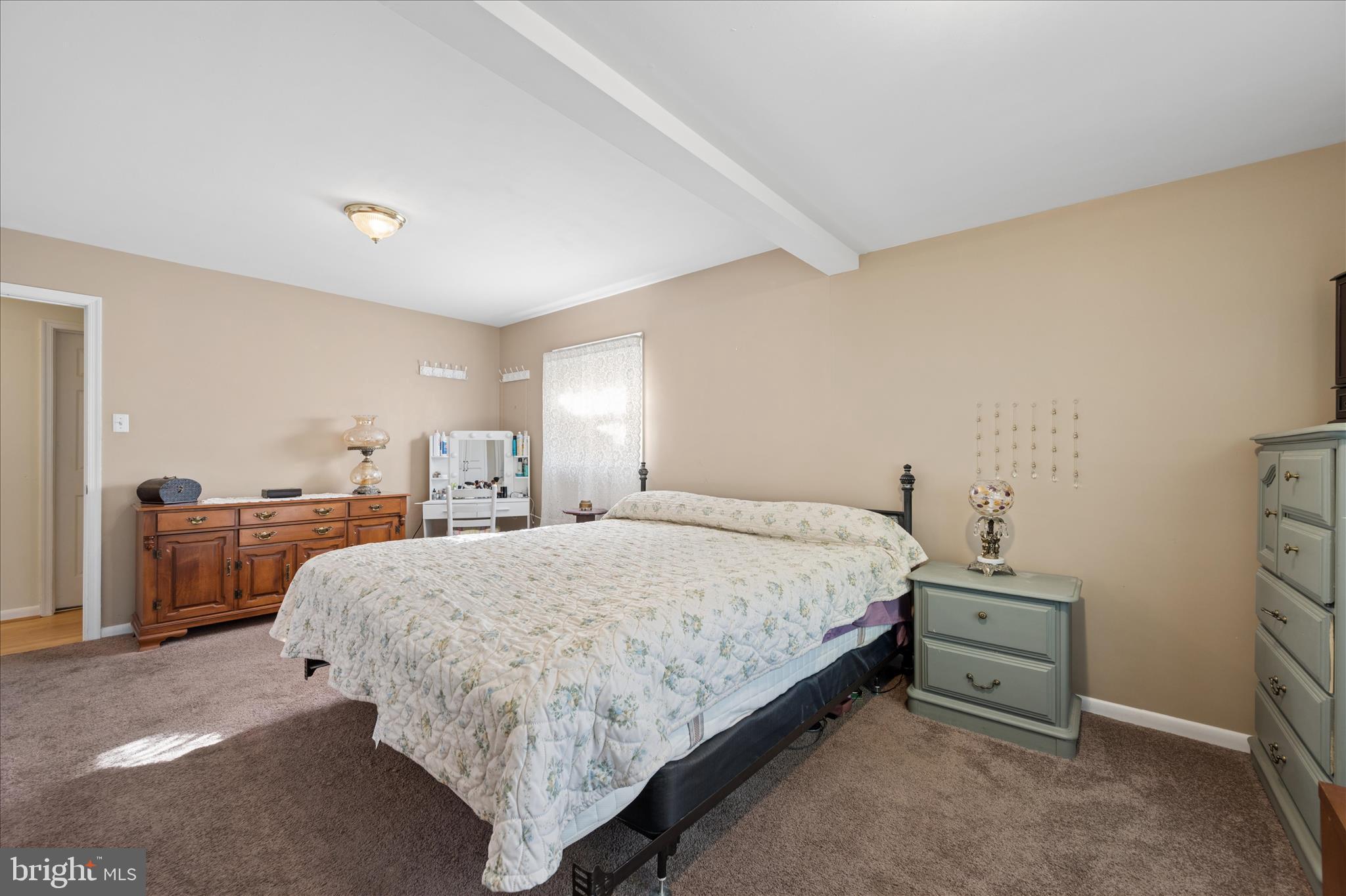 HALFWAY - Residential