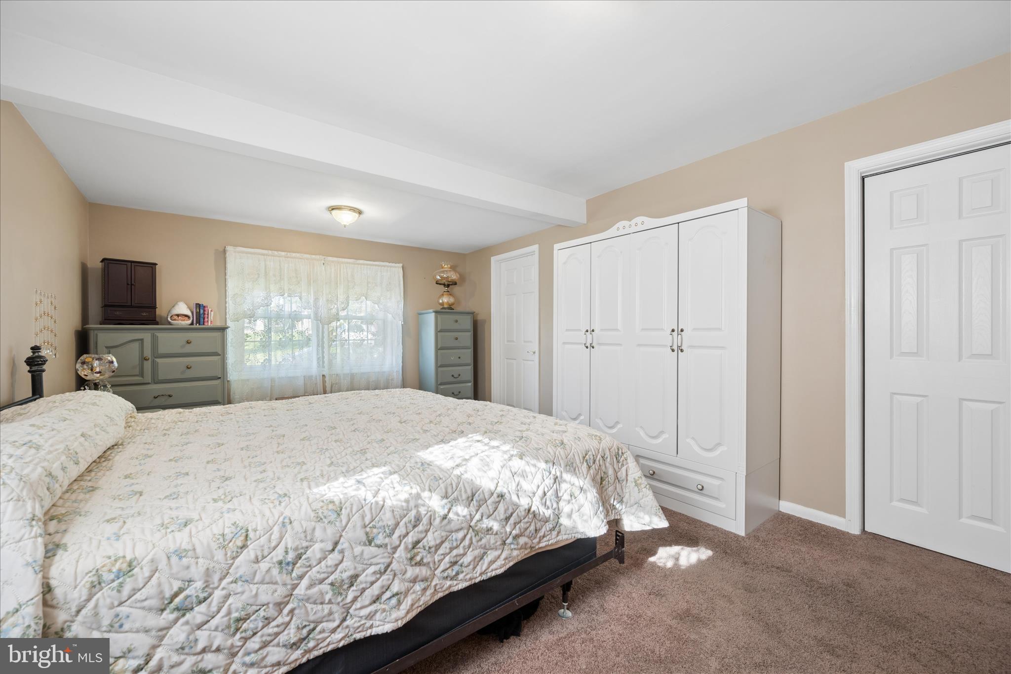HALFWAY - Residential