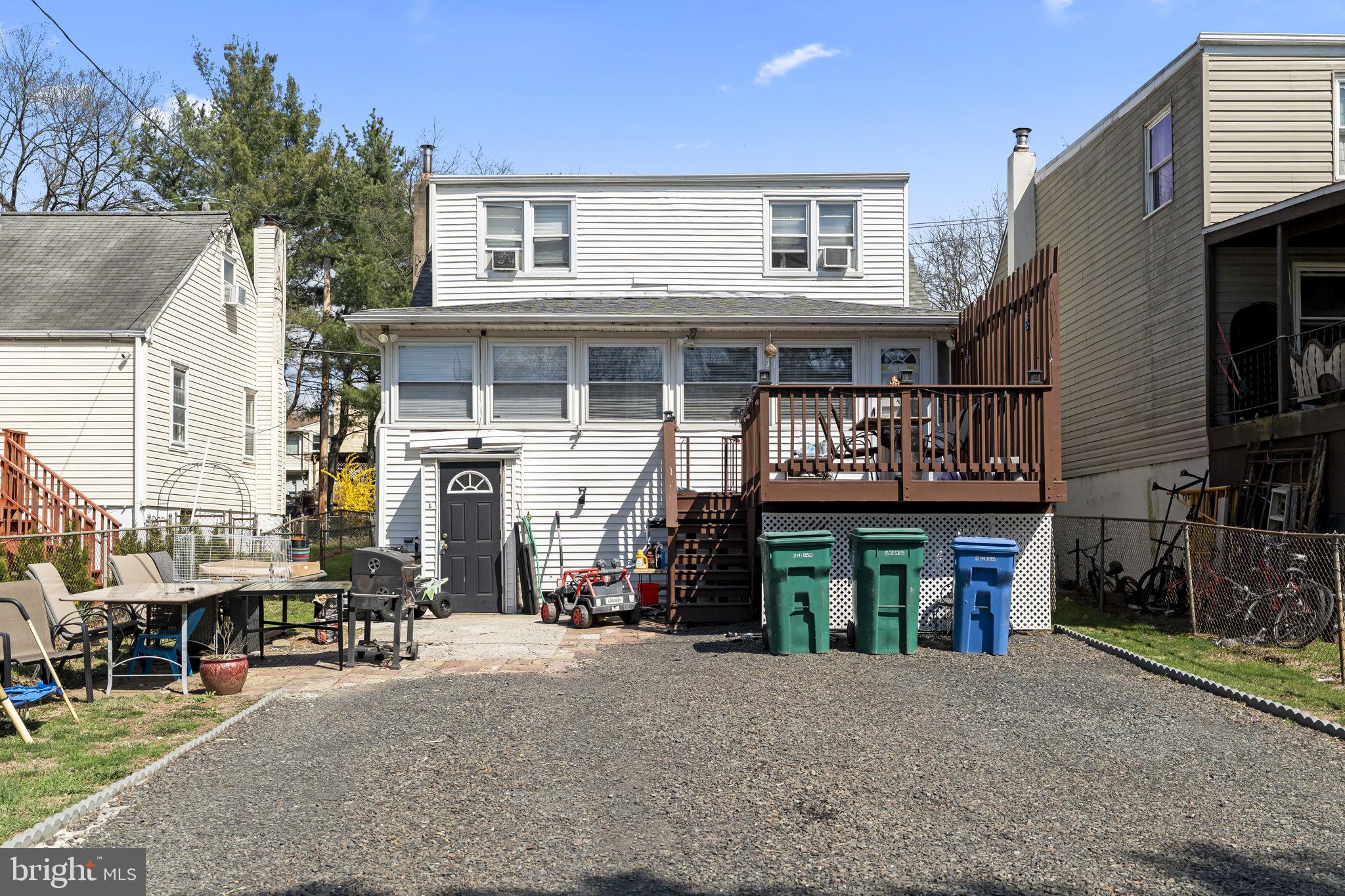 NEWPORTVILLE - Residential