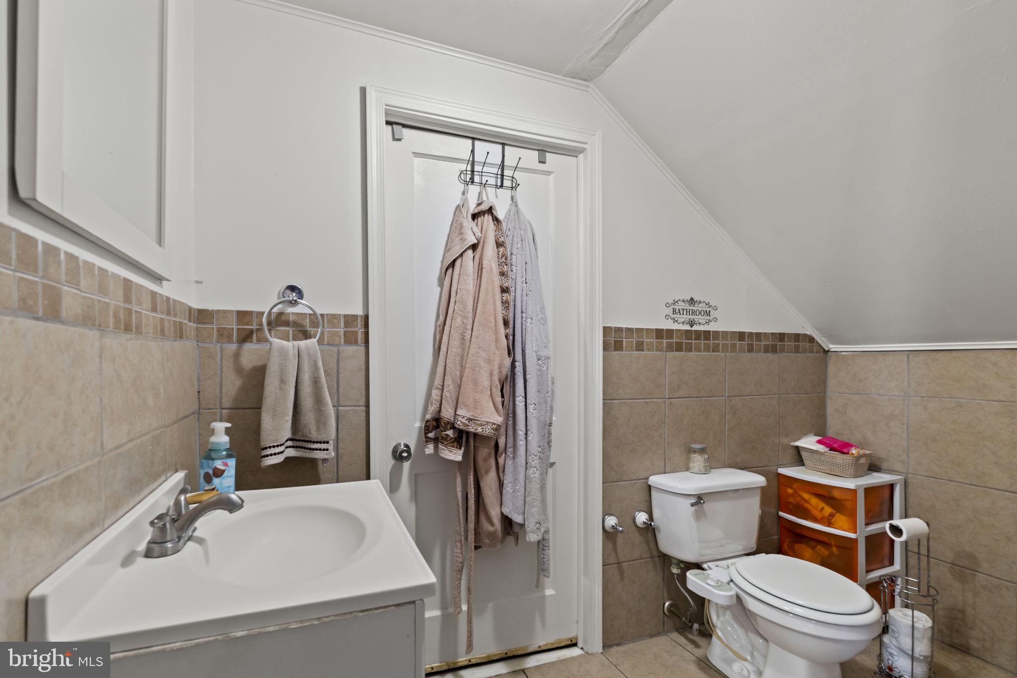 NEWPORTVILLE - Residential