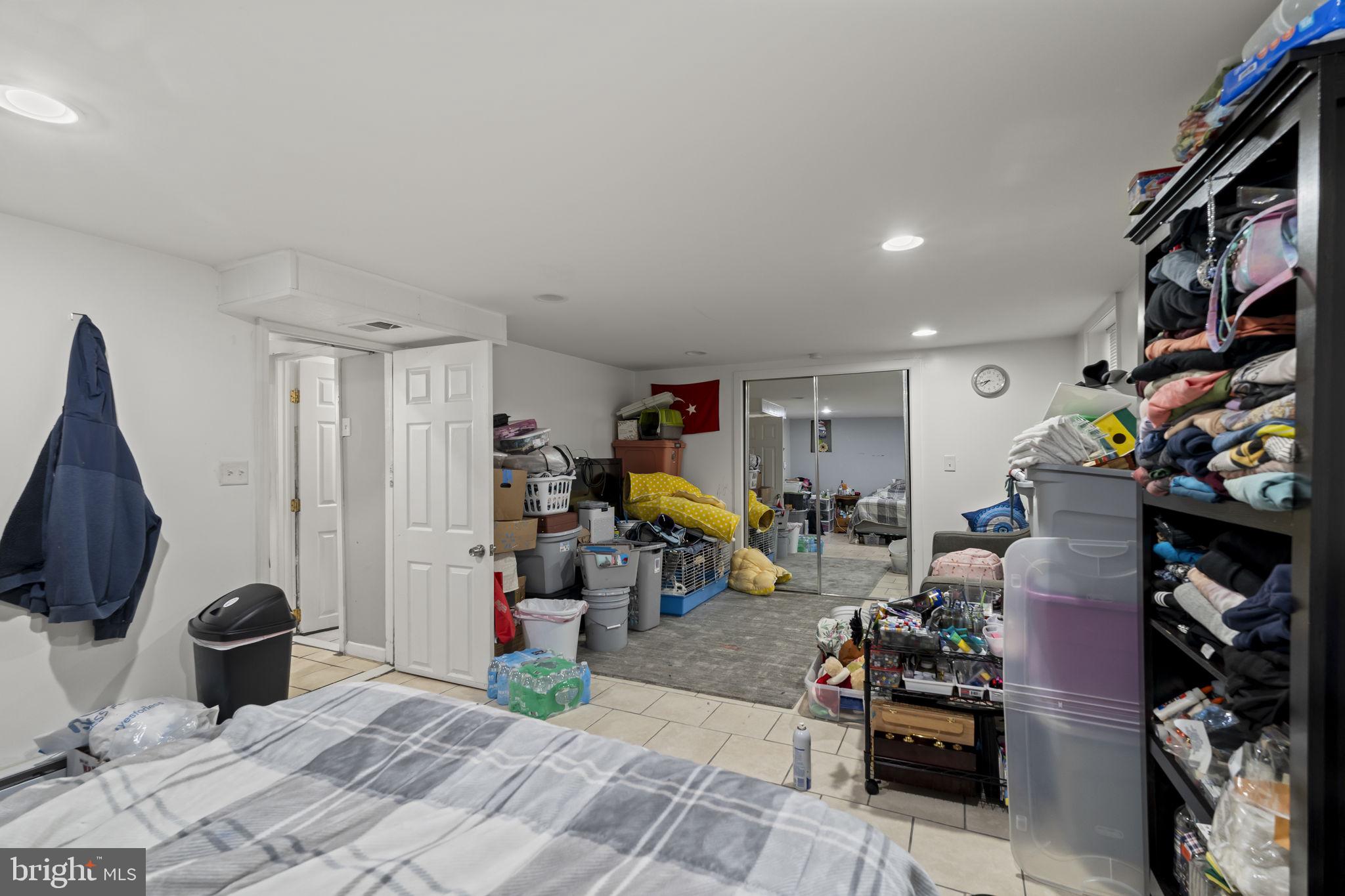 NEWPORTVILLE - Residential