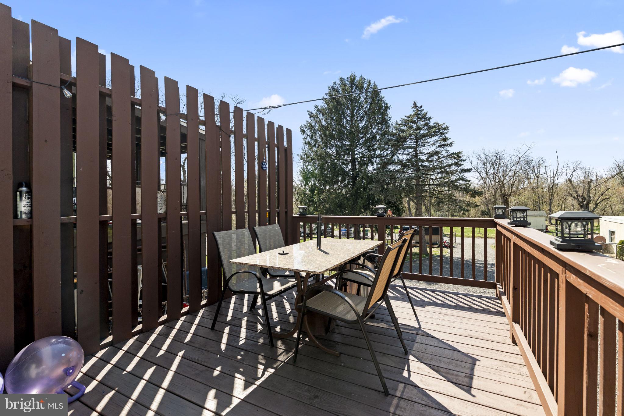 NEWPORTVILLE - Residential