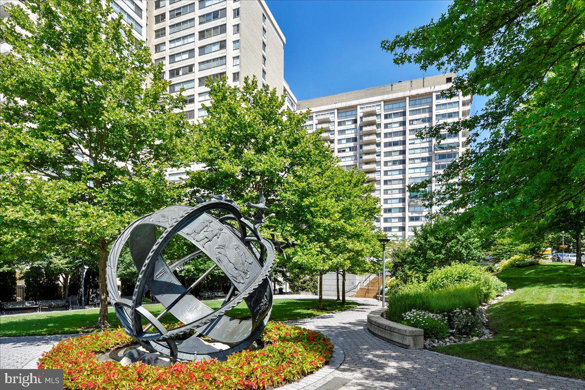 FRIENDSHIP HEIGHTS - Residential