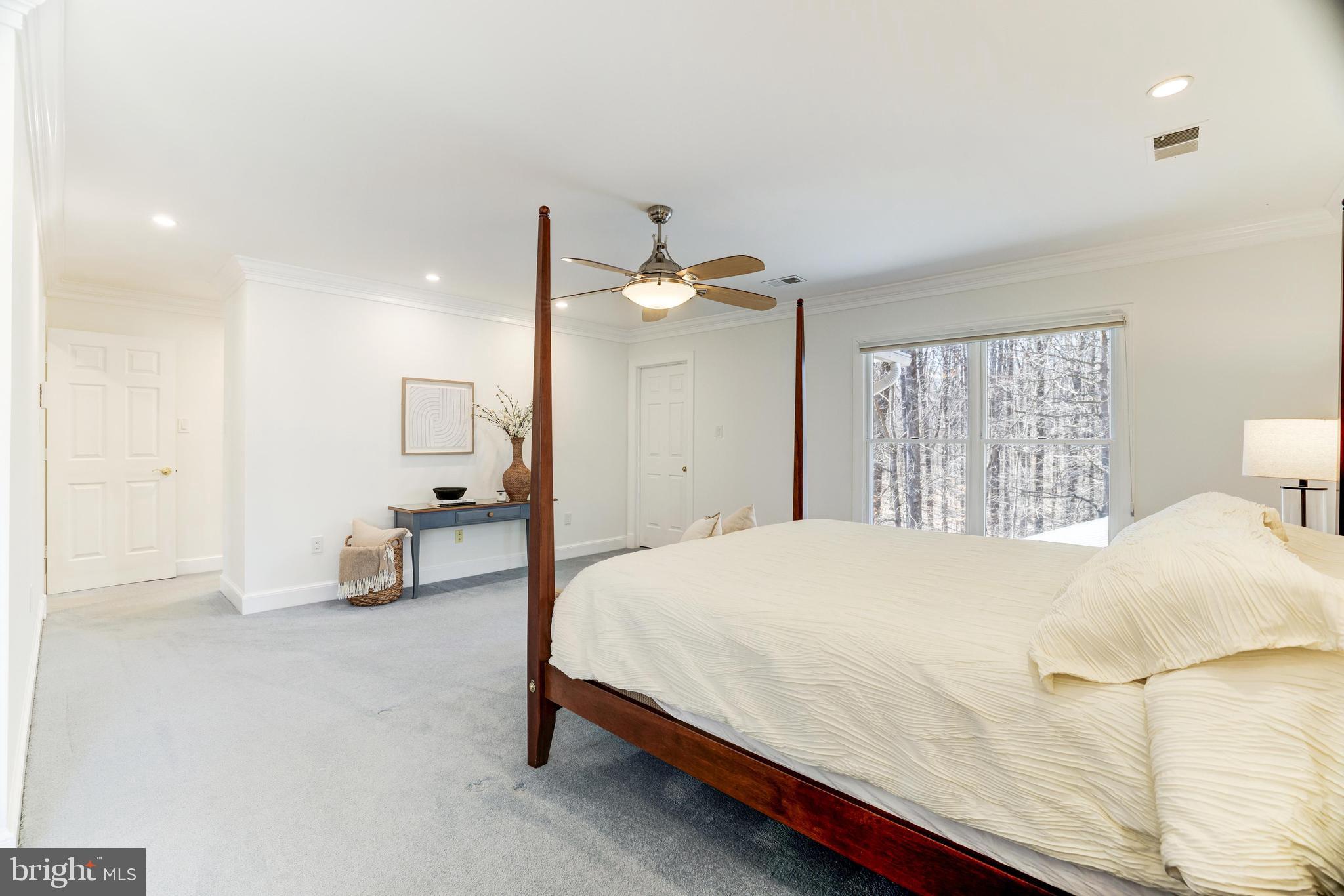 CHINQUAPIN MANOR - Residential