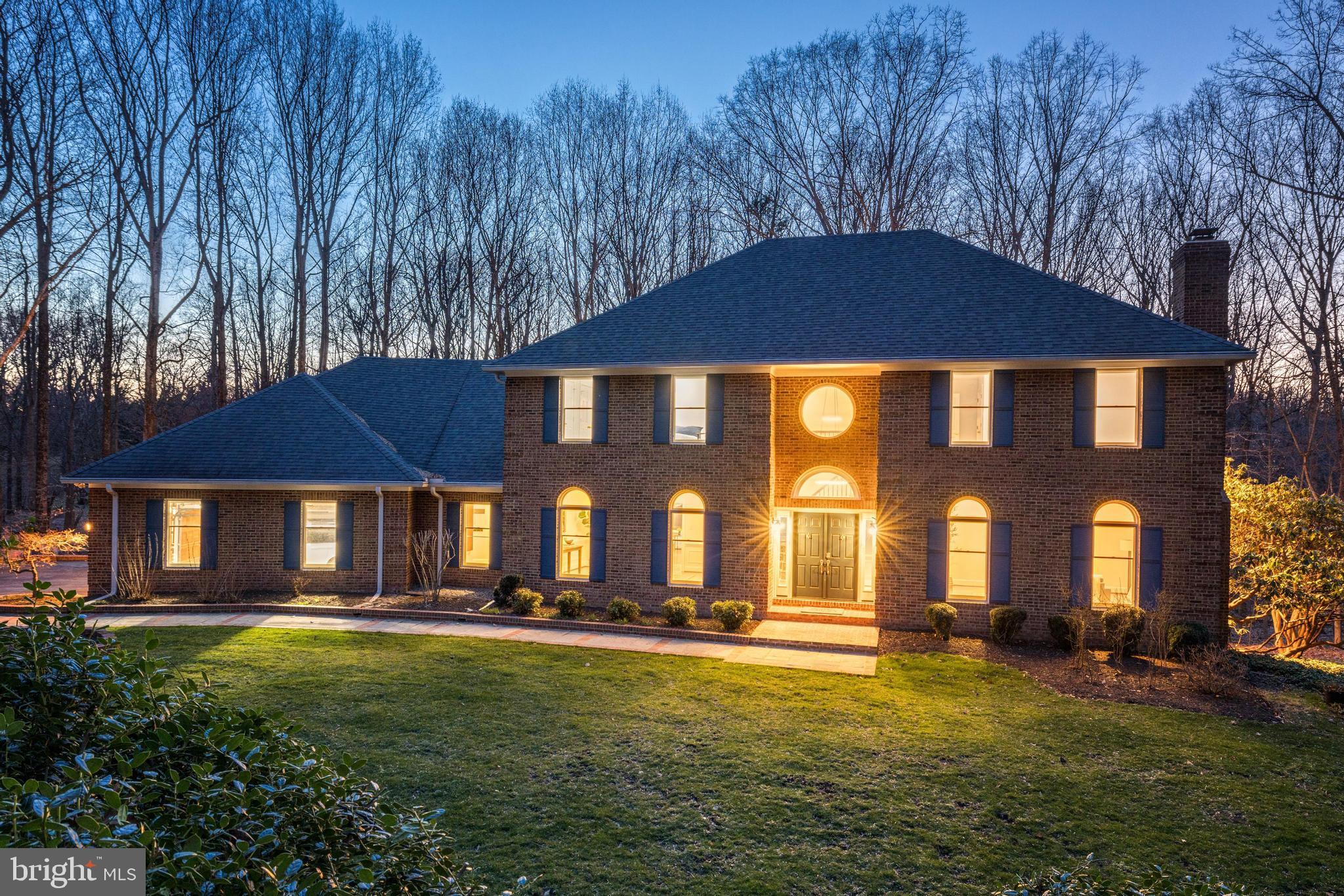 CHINQUAPIN MANOR - Residential