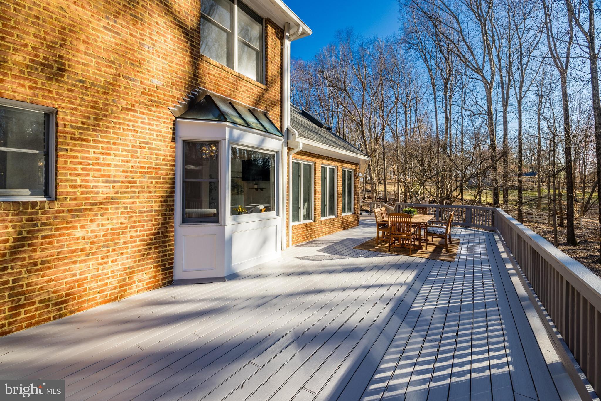 CHINQUAPIN MANOR - Residential