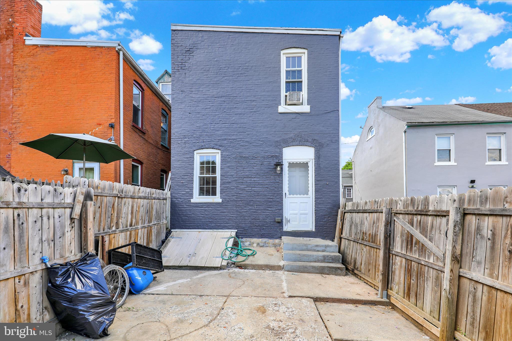 CABBAGE HILL - Residential