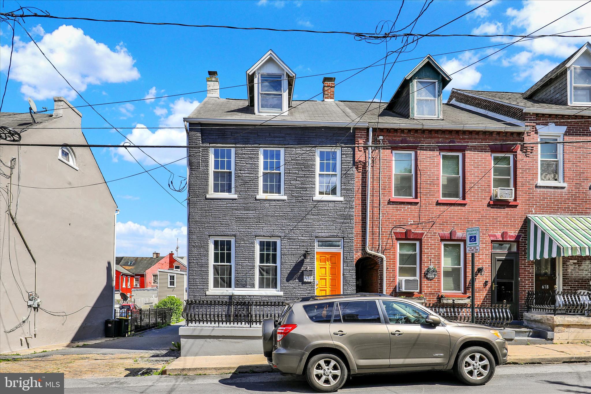 CABBAGE HILL - Residential