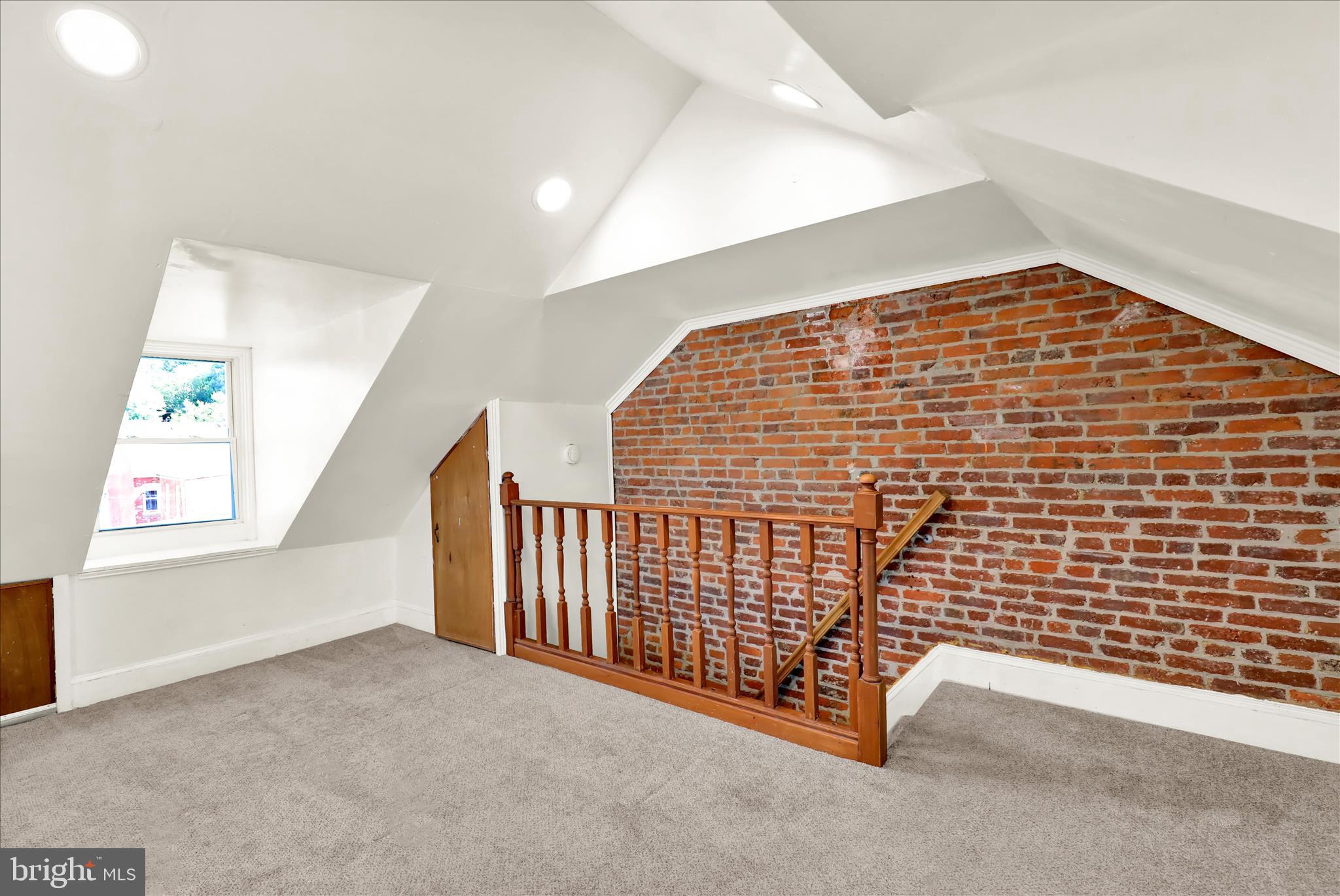 CABBAGE HILL - Residential