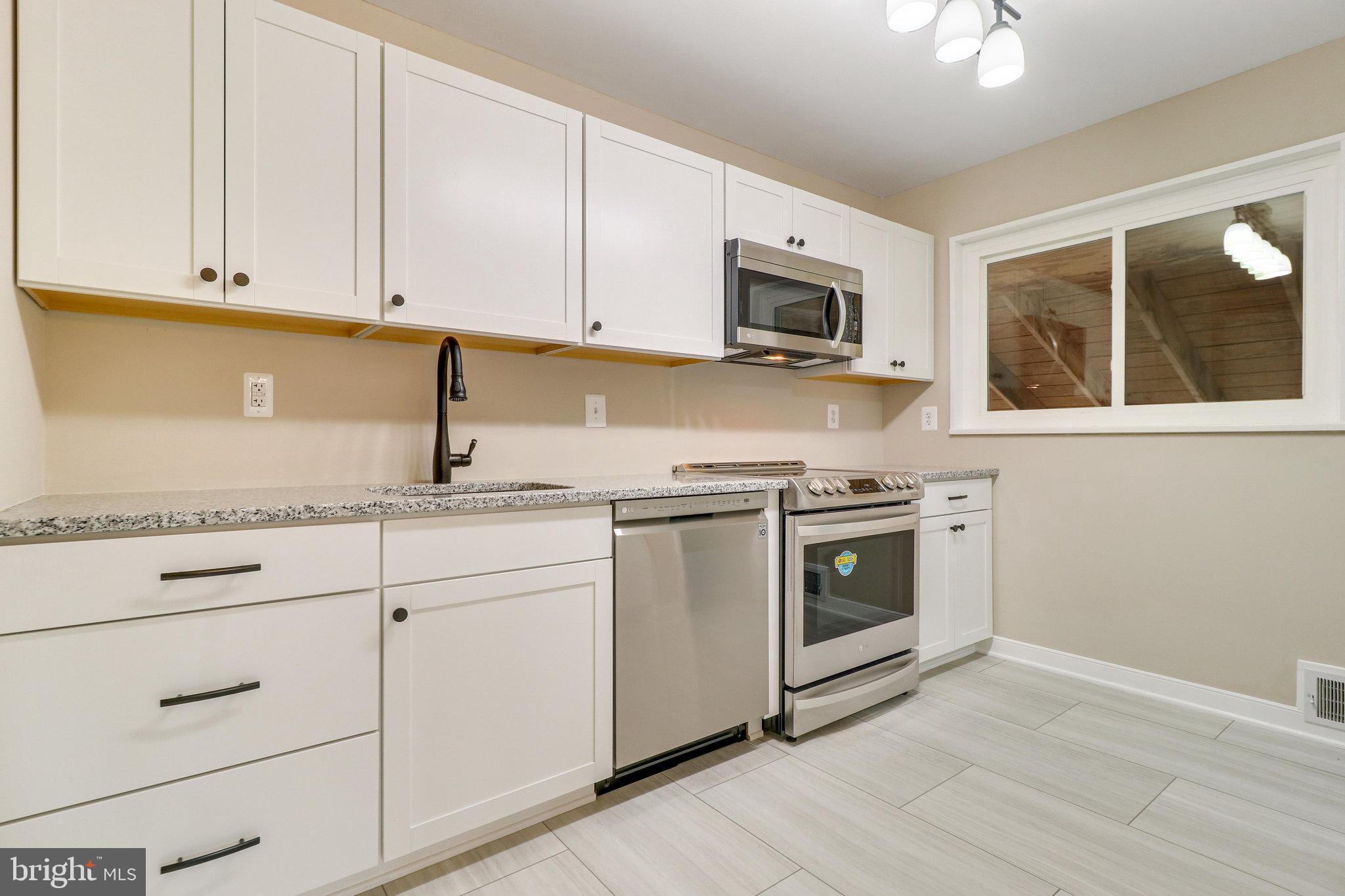 BRISTOW - Residential