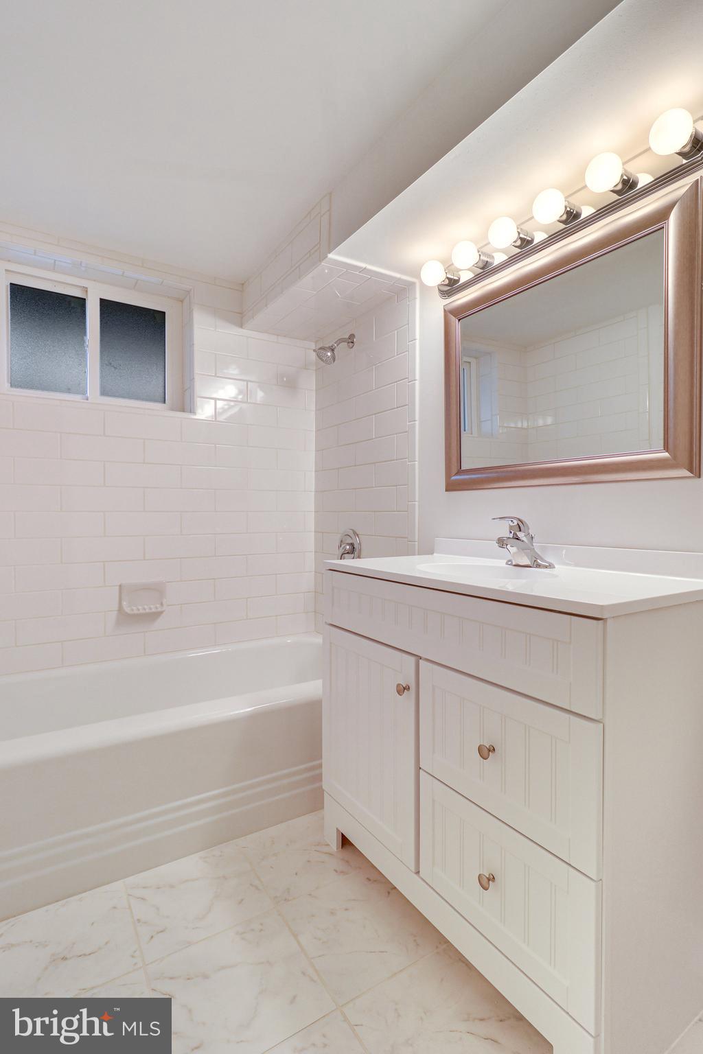 BRISTOW - Residential