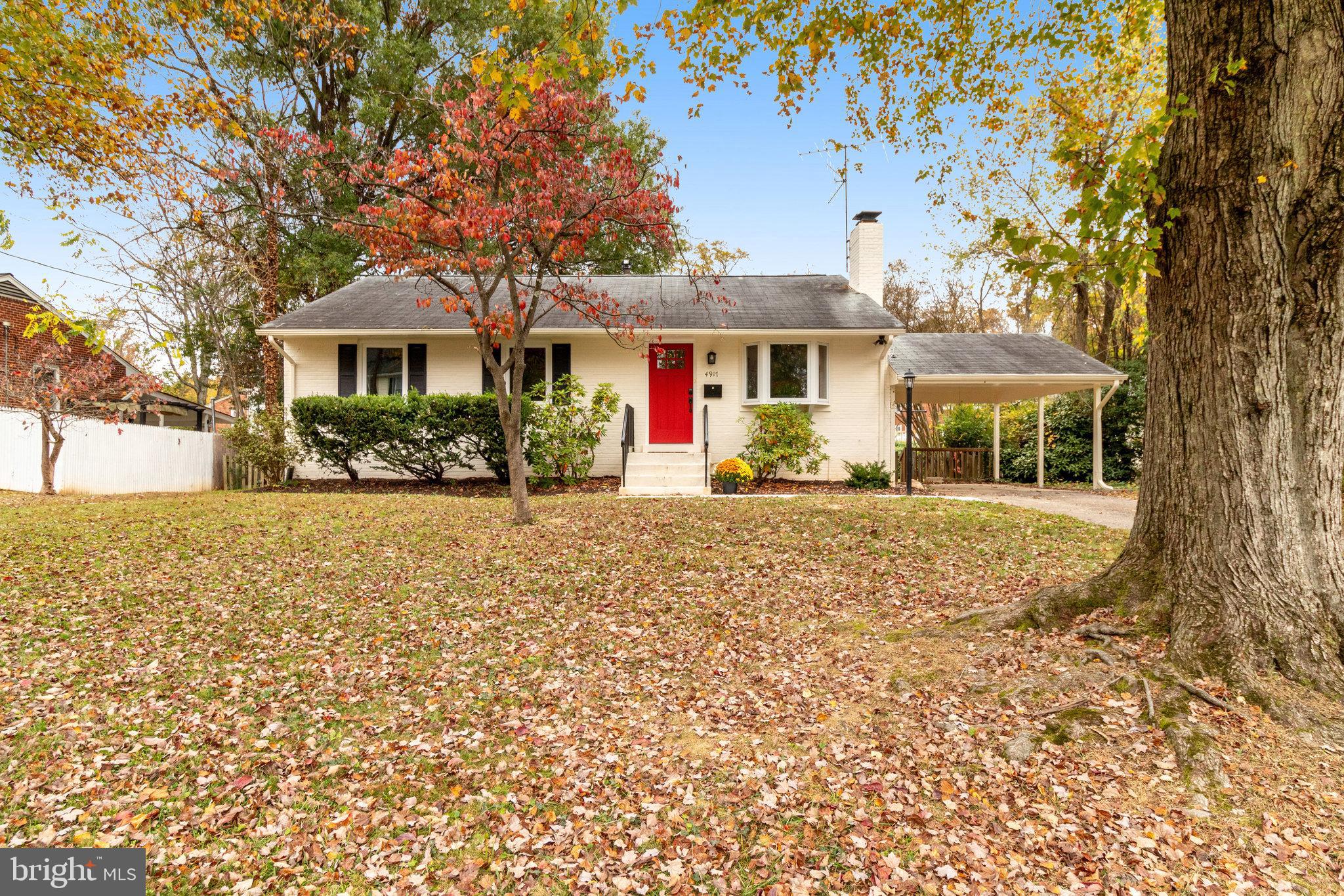 WONDERFUL HOUSE, AWESOME LOCATION! MOVE IN READY! Renovated home is just a jump to 495!  Features 3 BD, 2.5 BA!  Fresh paint inside & out, new windows & exterior doors, new roof, new chimney cap, all new attic insulation, all new kitchen cabinets, SS appliances and countertops, new Bathrooms, Refinished hardwoods on Main and New Carpet in Basement, New Washer and Dryer, new lighting fixtures.  The hard part is done and ready for you! The Full Recreation/Family Room in Basement is huge!
For those with a Green Thumb, this is a landscape designer's dream given the wonderful, fully fenced, flat , sunny back yard!   Turn the Covered Patio into a screened Porch?  You decide!  Contractor to replace porch eave this week!  COME SEE ME!!!