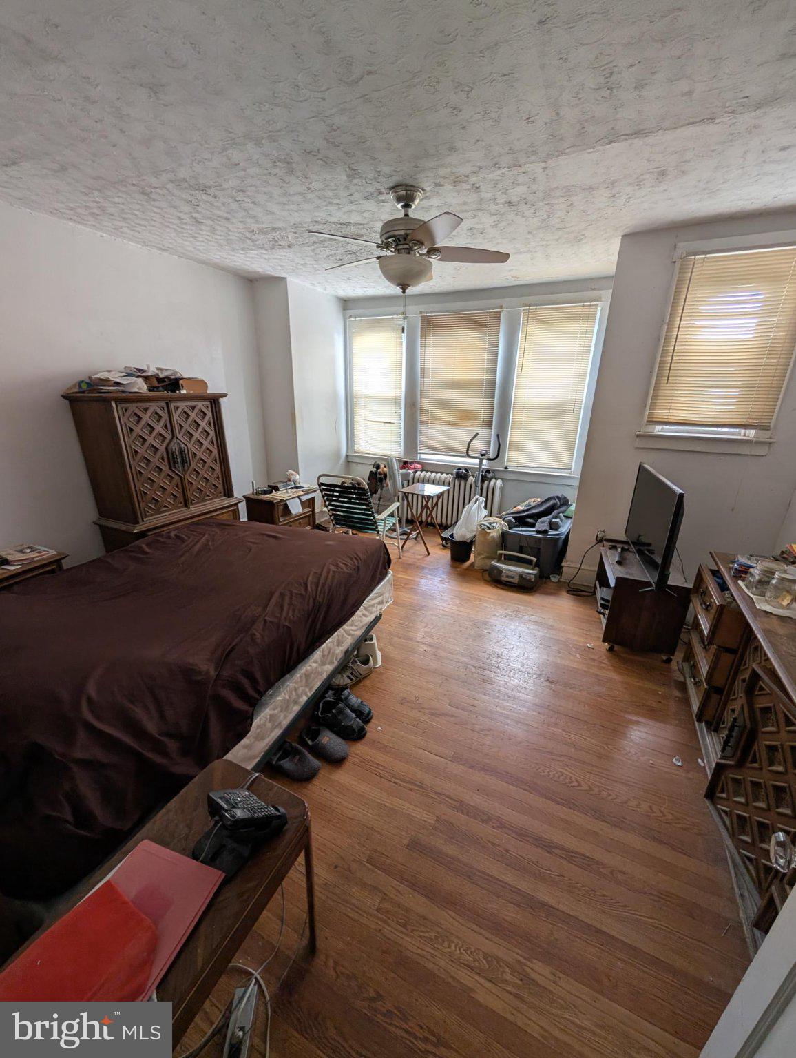 WEST OAK LANE - Residential