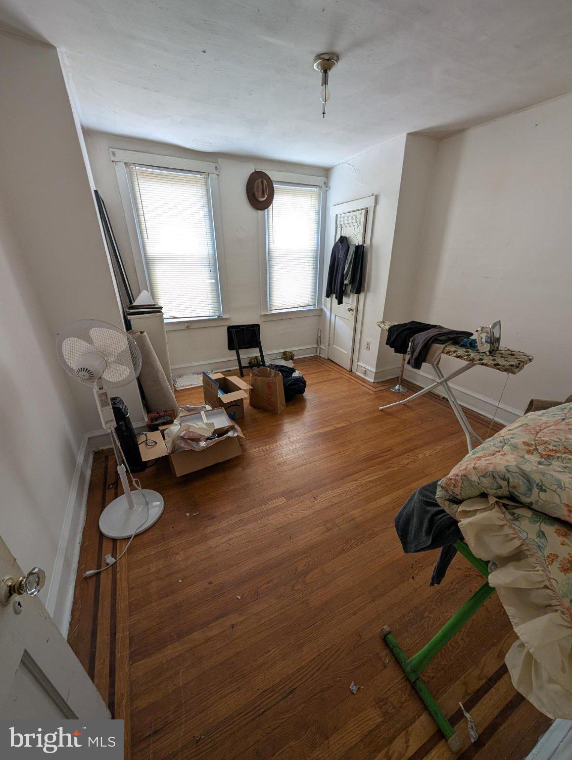 WEST OAK LANE - Residential