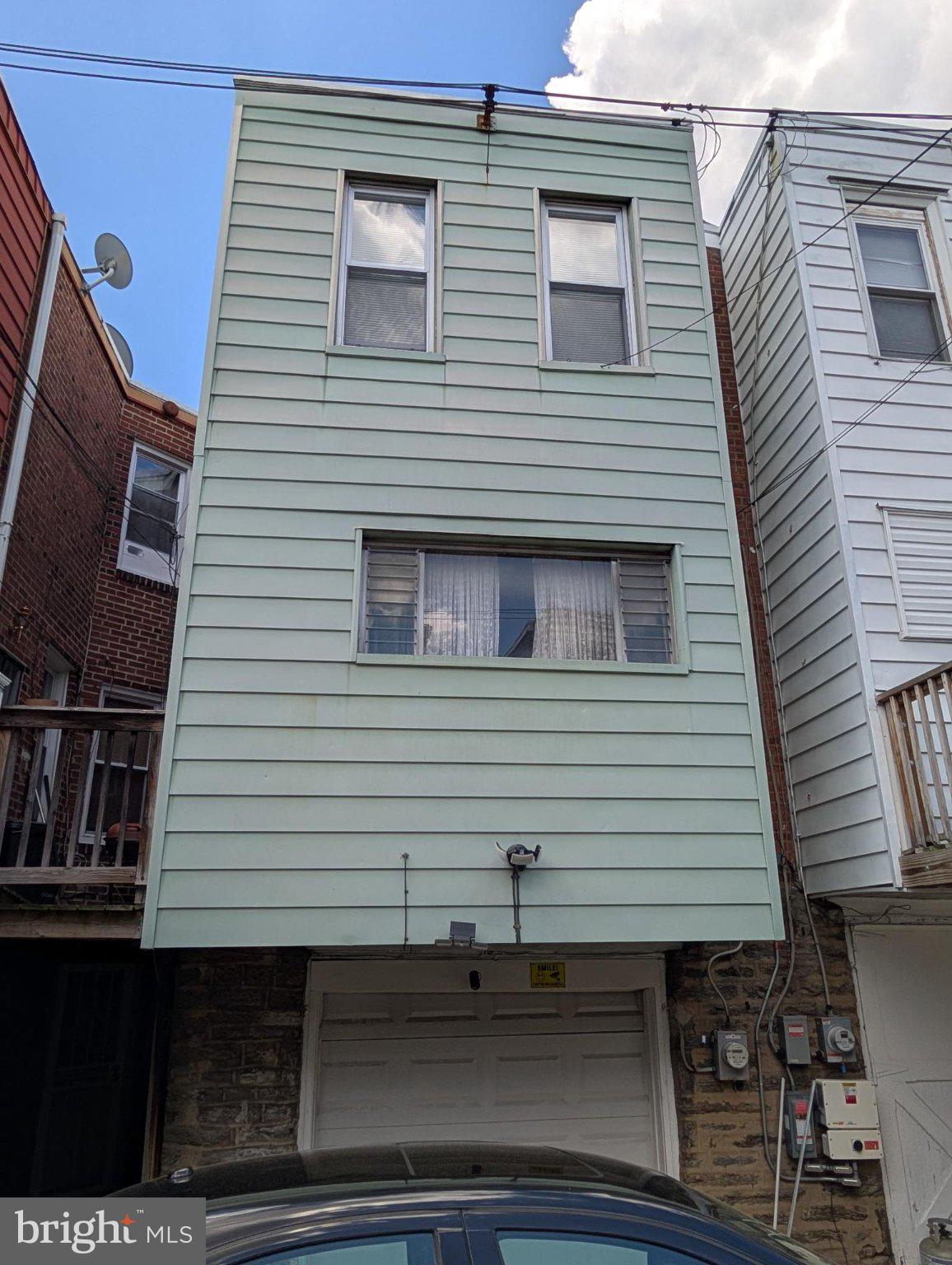 WEST OAK LANE - Residential