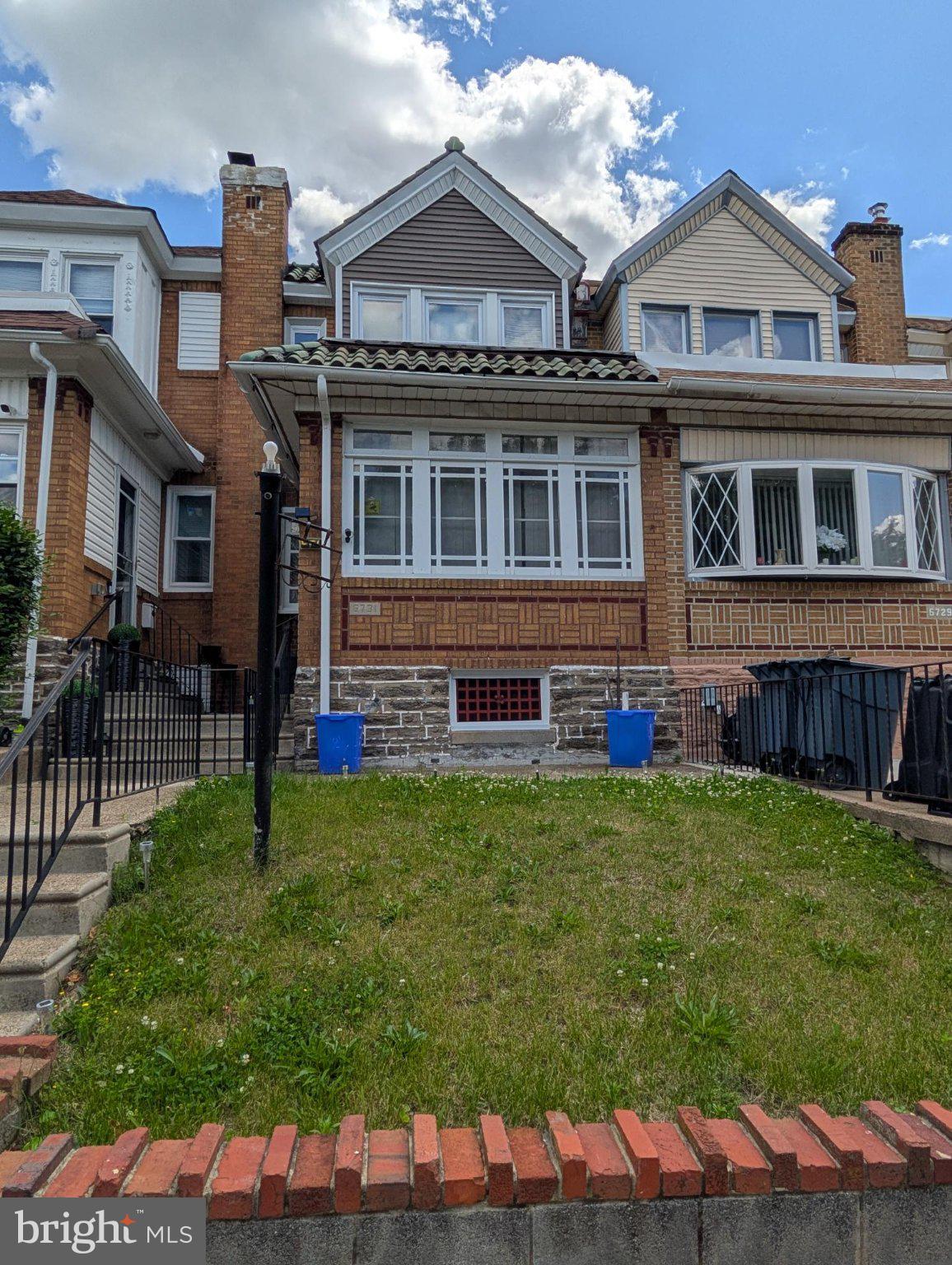WEST OAK LANE - Residential