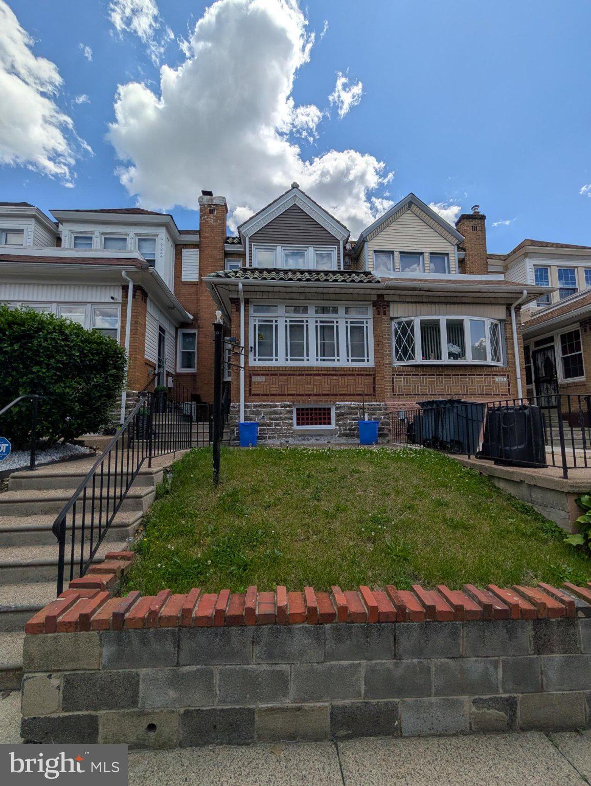 WEST OAK LANE - Residential
