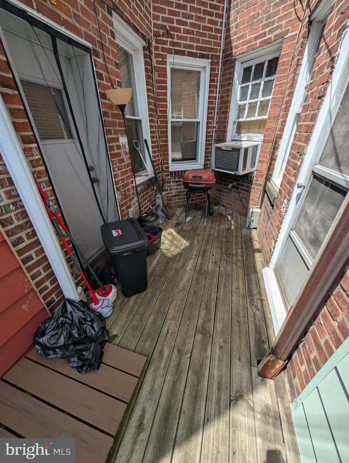WEST OAK LANE - Residential