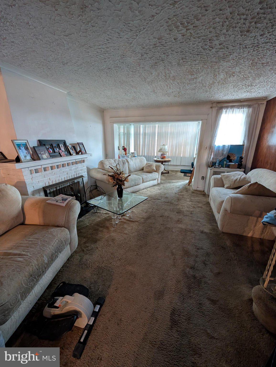 WEST OAK LANE - Residential