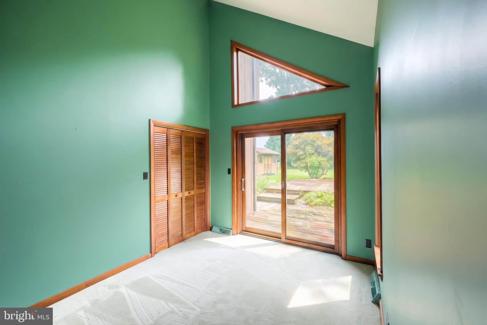 FOREST HILLS - Residential